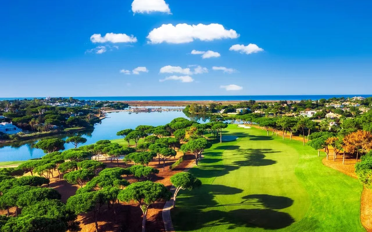 http://www.portugalgolfcourses.info/uploads/golf-courses/Quinta_do_Lago_South_iHpx3D4Eq9_20240609115518.webp