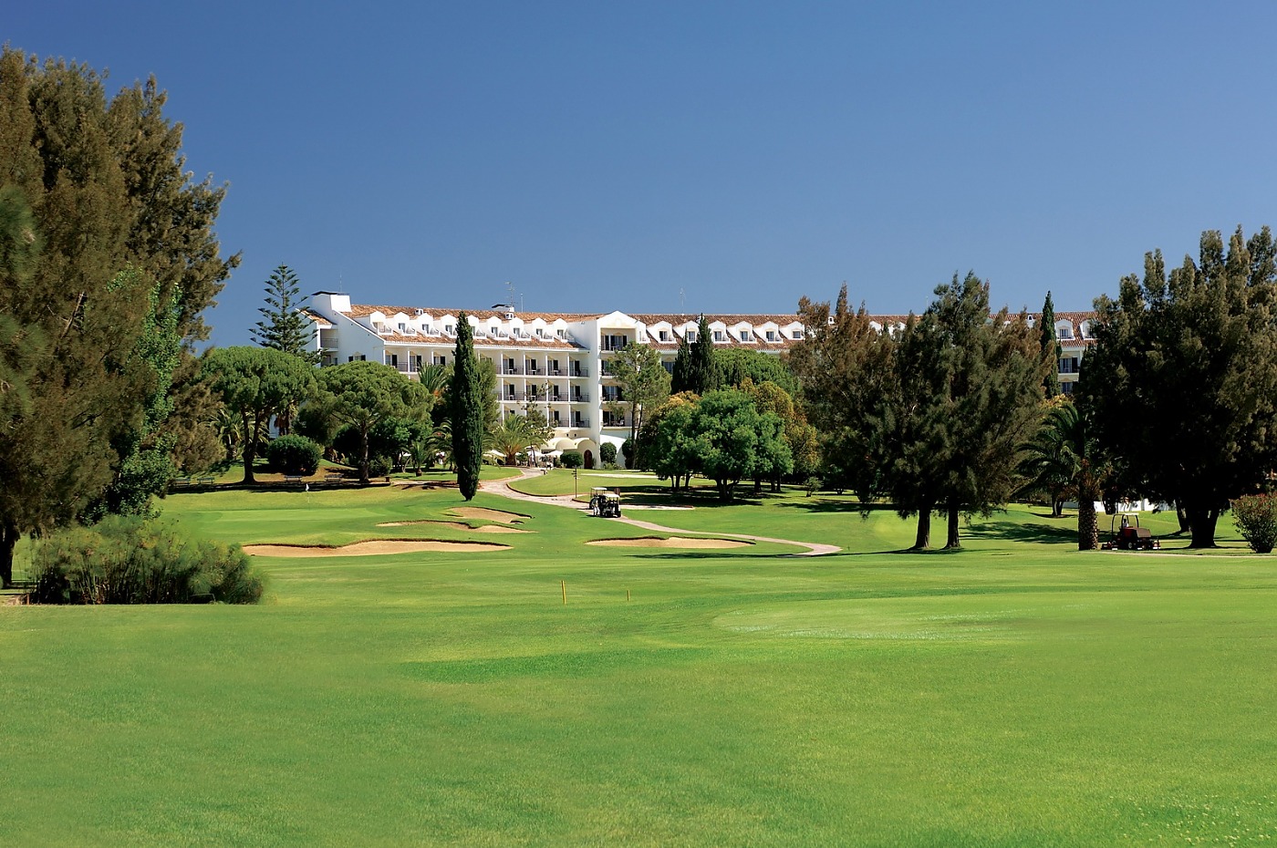 https://www.portugalgolfcourses.info/uploads/golf-courses/Penina_Championship_QARm3vATZe_20240609115320.jpg
