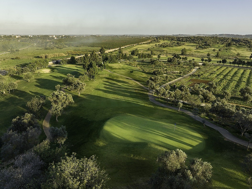 https://www.portugalgolfcourses.info/uploads/golf-courses/Silves_Golf_Course_2_X7NyYKpetj_20240609115707.jpg