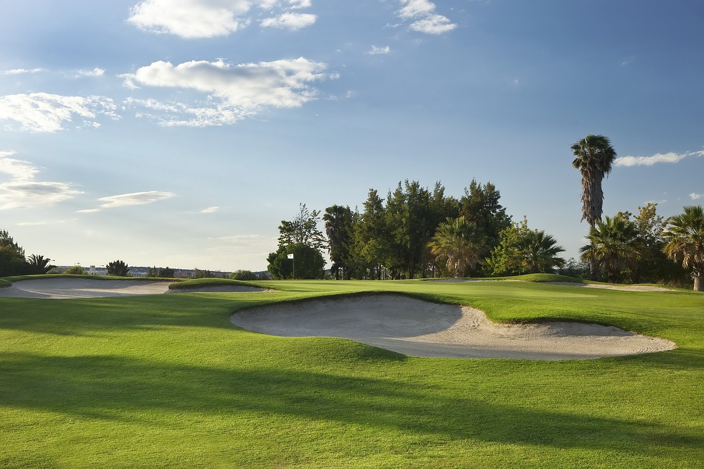 https://www.portugalgolfcourses.info/uploads/golf-courses/Vilamoura_Laguna_Golf_Course_2_FUBQ2uIFrG_20240609115936.jpg